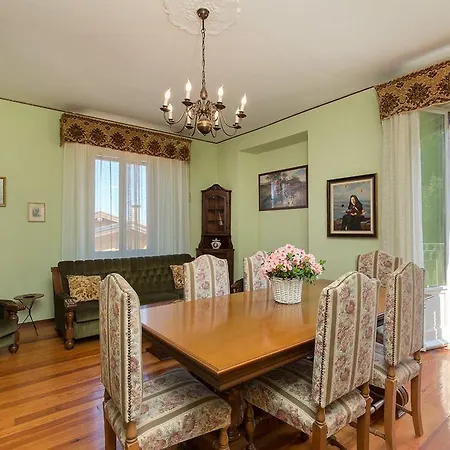 Apartment In Edvina *