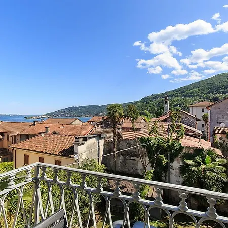Apartment In Edvina *
